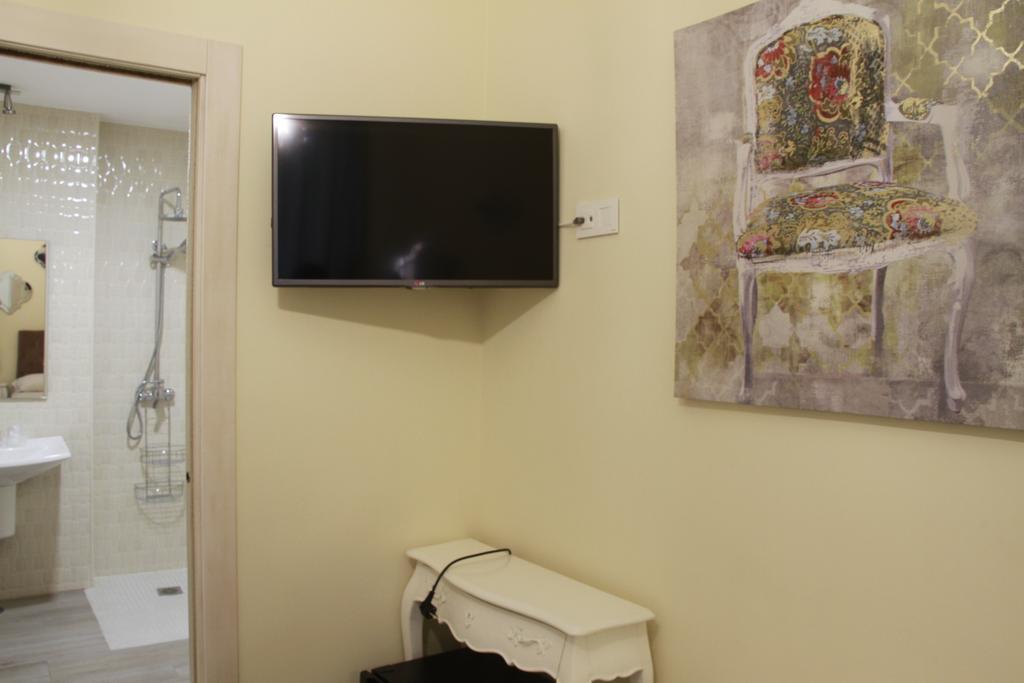 Hostal Flor De Lis- Lojo Hotell Conil De La Frontera Exteriör bild